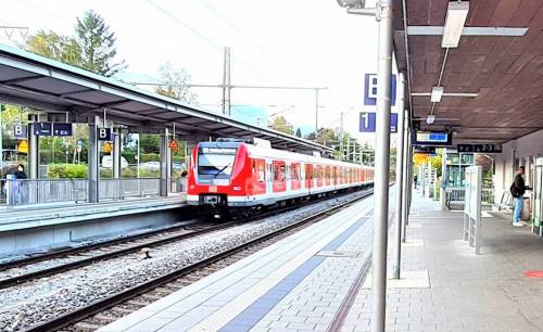 Bahnhof3.jpeg