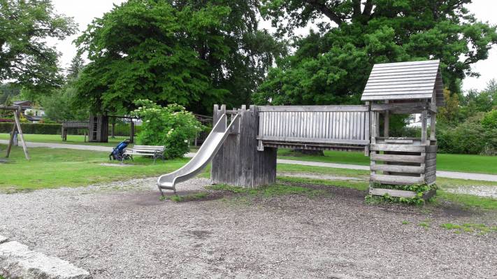 Spielplatz2.jpg