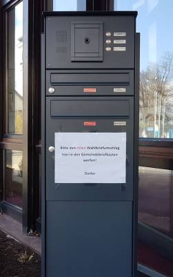 Rathaus-Briefkasten3.jpg