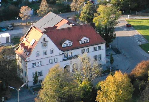 Rathaus-BG.jpg