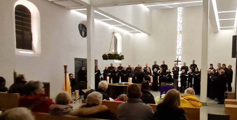 Amadeus-Chor-Auftritt.jpg