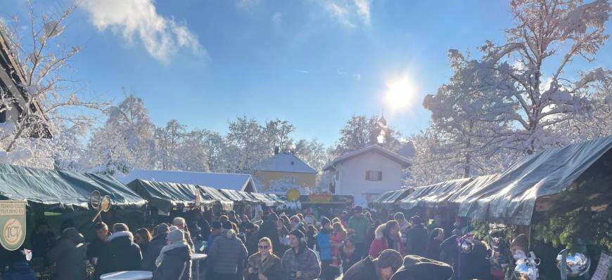 Adventsmarkt-2023-5-F-Werner-Roan.jpg