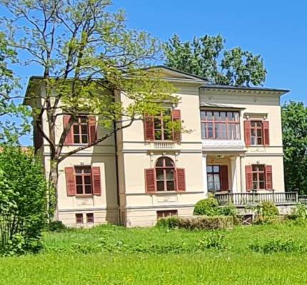 Villa2.jpg