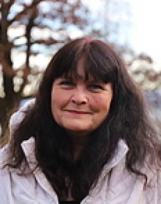 Krug-Caroline-GR.jpg