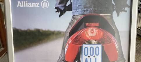 Moped_Christian_Riegel_Allianz_Tutzing_Werbung2024.jpg