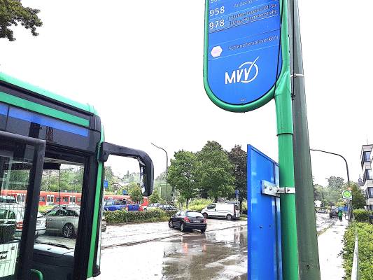 Bus-Bahn2.jpg