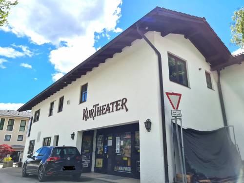 Kurtheater25.jpeg