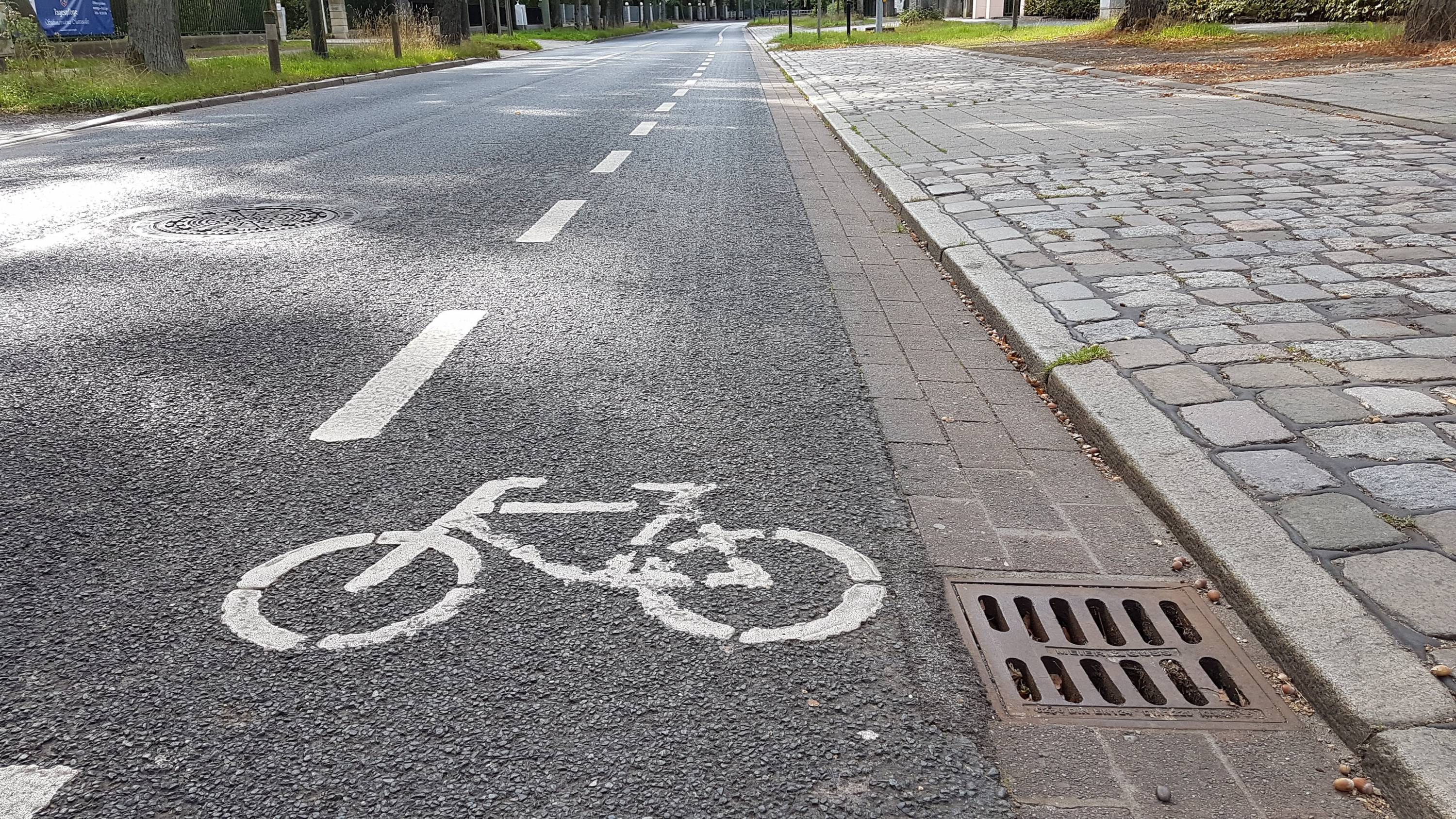 Tutzings erster FahrradSchutzstreifen Tutzing VorOrt
