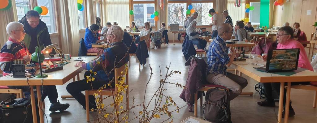 Repair-Cafe-Auiftr-ge-25-F-Eliane-Droemer.jpg