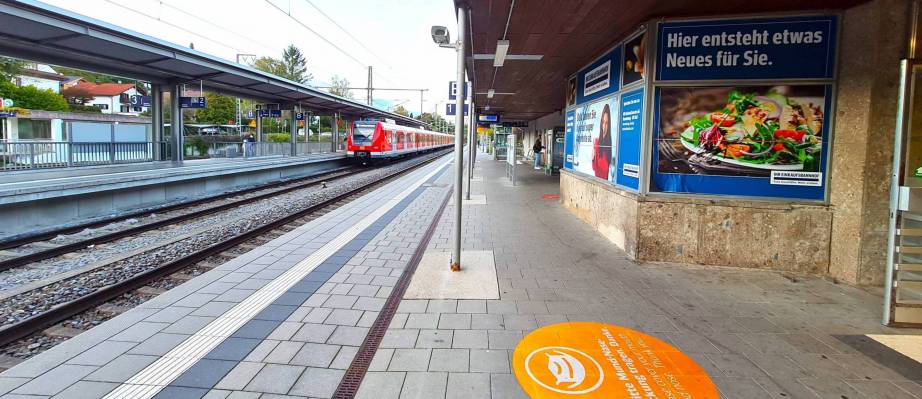 Bahnhof11.jpeg
