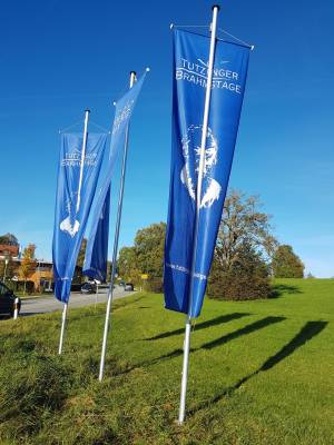 Brahmstage-Flaggen.jpg