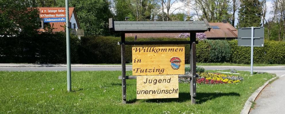 Jugend-unerwu-nscht-2-CP.jpg