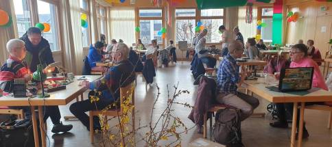 Repair-Cafe-Auiftr-ge-25-F-Eliane-Droemer.jpg